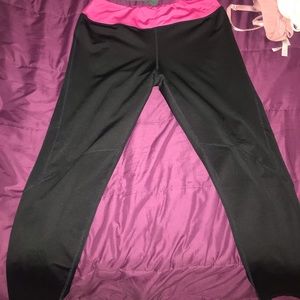 Hollister athletic leggings🥇